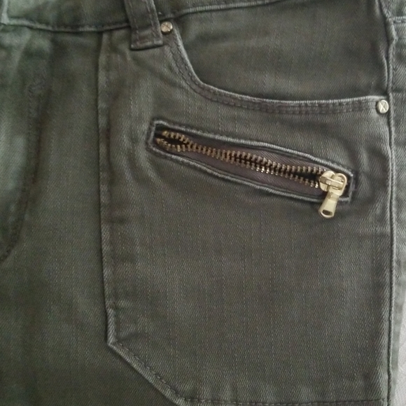 Jeans - Picture 4 of 6